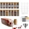 24 Glazen Kruidenpotjes Set Met 3 Soorten Strooideksels – Kruidenstrooier – Compleet Pakket Incl Kruidenpotjes Stickers, Krijtstift En Accessoires - Bamboo Deksel 1 24 Glazen Kruidenpotjes Set Met 3 Soorten Strooideksels – Kruidenstrooier – Compleet Pakket Incl Kruidenpotjes Stickers, Krijtstift En Accessoires - Bamboo Deksel -Huishoudelijke Winkel 1171x1200