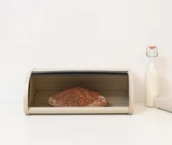 Brabantia Broodtrommel - Met Schuifdeksel - Soft Beige -Huishoudelijke Winkel 1200x1012 2