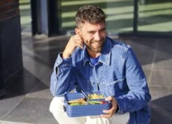 Mepal – Bento Lunchbox Take A Break Large- Inclusief Bento Box – Nordic Denim – Lunchbox Voor Volwassenen 8 Mepal – Bento Lunchbox Take A Break Large- Inclusief Bento Box – Nordic Denim – Lunchbox Voor Volwassenen -Huishoudelijke Winkel 1200x865