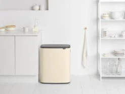 Brabantia Bo Touch Bin Prullenbak - 2 X 30 L - Soft Beige 12 Brabantia Bo Touch Bin Prullenbak - 2 X 30 L - Soft Beige -Huishoudelijke Winkel 1200x900 23