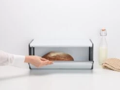 Brabantia Broodtrommel - Met Klepdeksel - White -Huishoudelijke Winkel 1200x900 38