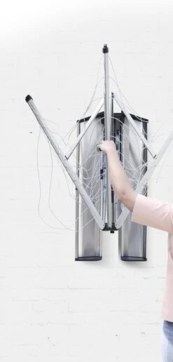 Brabantia WallFix Wanddroger - Met Opberg-/Beschermbox - 24 M - Metallic Grey -Huishoudelijke Winkel 574x1200