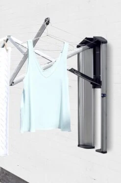 Brabantia WallFix Wanddroger - Met Opberg-/Beschermbox - 24 M - Metallic Grey -Huishoudelijke Winkel 799x1200 3